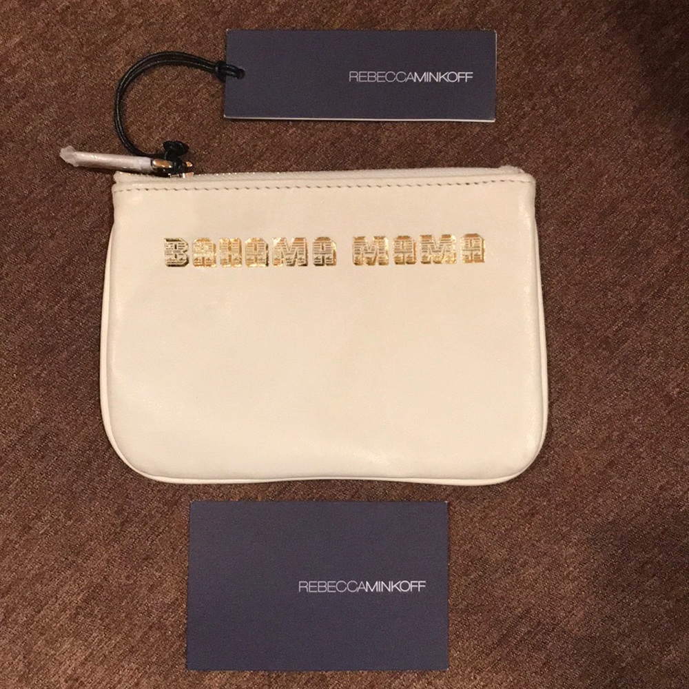 ⭐️NWT⭐️REBECCA MINKOFF White Change purse.